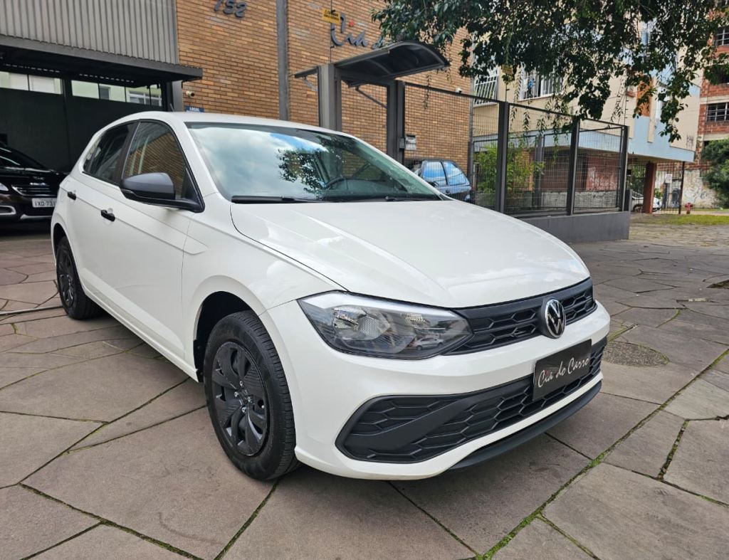 POLO TRACK 1.0 MPI 2015, APENAS 23.000 KM, CÂMBIO MANUAL, ÚNICO DONO, REVISSÕES EM CONCESSIONÁRIA