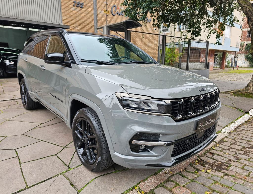 COMMANDER BLACKWAK 2.0 TURBO 2025, 7 LUGARES, 4X4, TOP DE LINHA, APENAS 18.000 KM