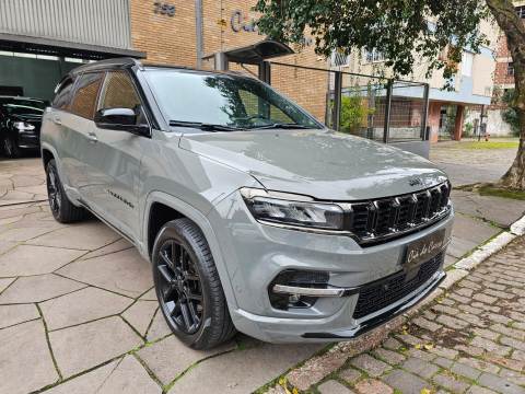 COMMANDER BLACKWAK 2.0 TURBO 2025, 7 LUGARES, 4X4, TOP DE LINHA, APENAS 18.000 KM