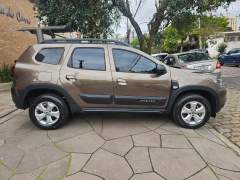 DUSTER ZEN 1.6 2023, CÂMBIO MANUAL, COM APENAS 46.000 KM, EM EXCELENTE ESTADO imagem 8