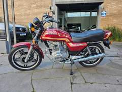 HONDA CB 400 II 1982, COM APENAS 8.717 KM, EM IMPECÁVEL ESTADO imagem 2