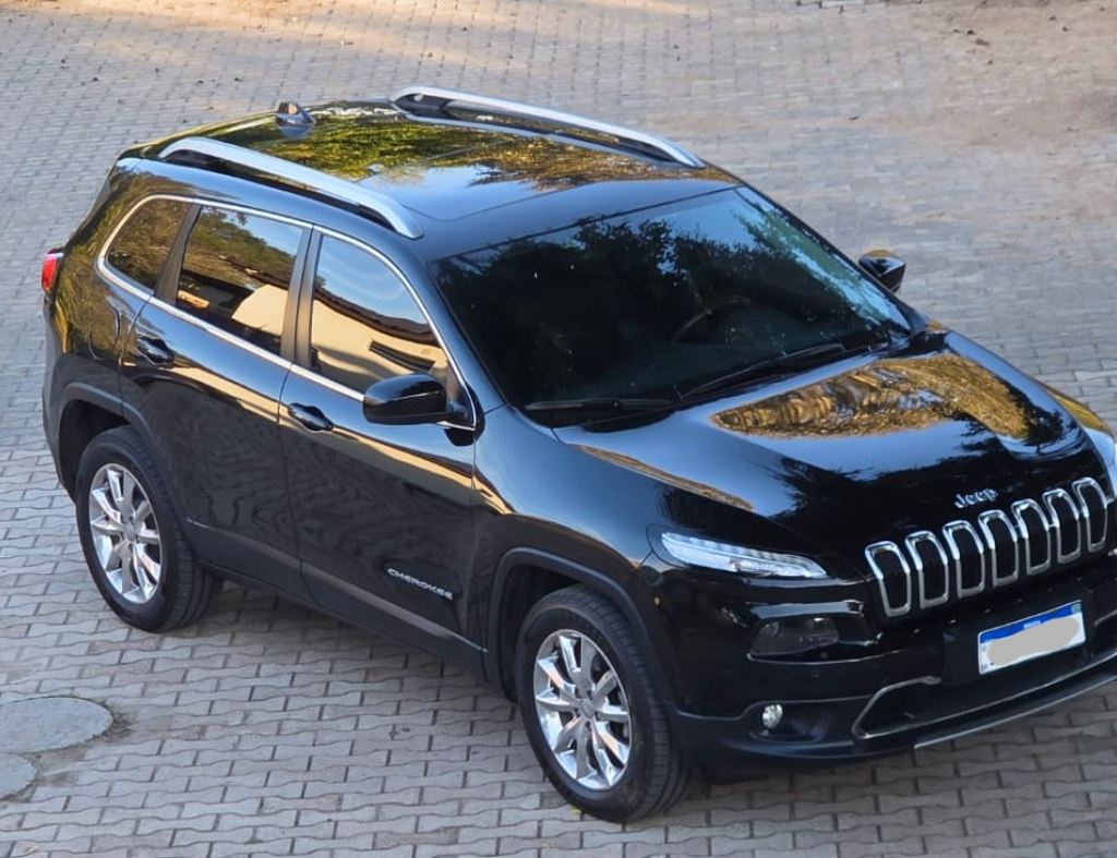 CHEROKEE LIMITED 2015, COM MOTOR V6 3.2, GASOLINA, 4X4, COM APENAS 54.000 KM, EM ESTADO IMPECÁVEL