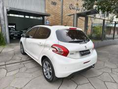 PEUGEOT 208 1.6 GRIFFE AUTOMÁTICO TETO PANORÂMICO imagem 5