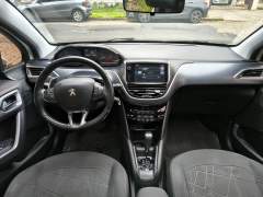 PEUGEOT 208 1.6 GRIFFE AUTOMÁTICO TETO PANORÂMICO imagem 13