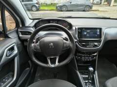 PEUGEOT 208 1.6 GRIFFE AUTOMÁTICO TETO PANORÂMICO imagem 14