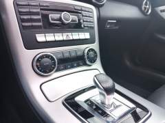 MERCEDES BENZ SLK300 2016, COM APENAS 42.000 KM, TODAS REVISÕES EM CONCESSIONÁRIA, EM IMPECÁVEL ESTADO imagem 18