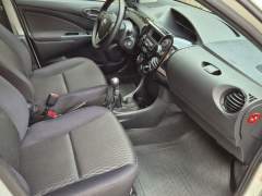 ETIOS 1.3 X FLEX, CAMBIO MANUAL, ÚNICO DONO, TODO REVISADO, APENAS 42 MIL KM, IGUAL A 0KM imagem 9 ETIOS 1.3 X FLEX, CAMBIO MANUAL, ÚNICO DONO, TODO REVISADO, APENAS 42 MIL KM, IGUAL A 0KM imagem 9