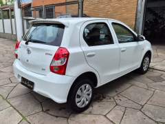 ETIOS 1.3 X FLEX, CAMBIO MANUAL, ÚNICO DONO, TODO REVISADO, APENAS 42 MIL KM, IGUAL A 0KM imagem 7 ETIOS 1.3 X FLEX, CAMBIO MANUAL, ÚNICO DONO, TODO REVISADO, APENAS 42 MIL KM, IGUAL A 0KM imagem 7