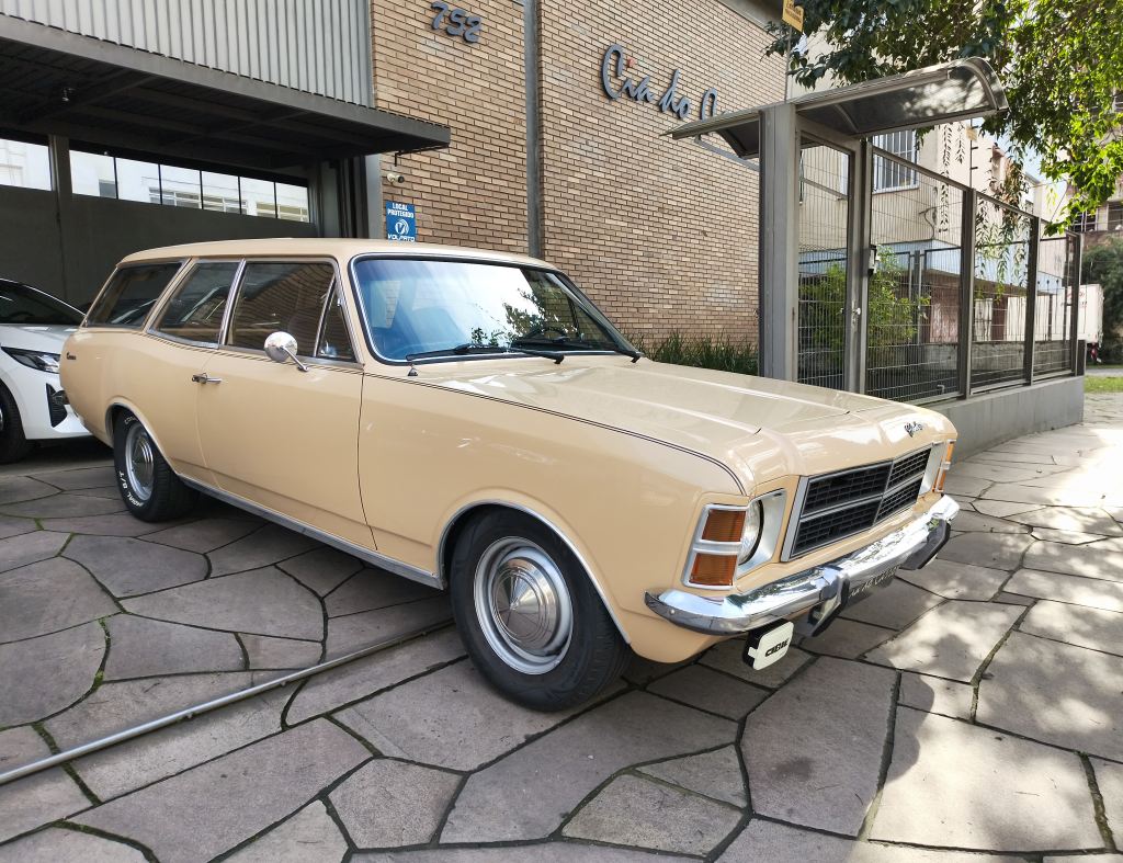 GM CARAVAN 1975, 4 CILINDROS, EM EXCELENTE ESTADO DE CONSERVAÇÃO