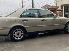 MERCEDES C280 ELEGANCE 1995, COM 72.000 KM, AUTOMÁTICA, COMPLETA COM TETO SOLAR, PLACAS PRETA imagem 4