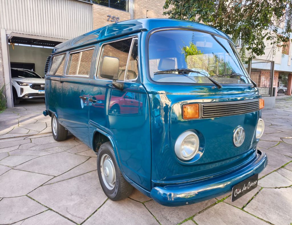 KOMBI LOTAÇÃO 1600, 1999 COM APENAS 25.000 KM, BELÍSSIMA COR AZUL NETUNO