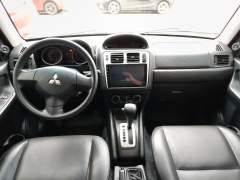 PAJERO TR4 4X4, AUTOMÁTICA 2012, COM APENAS 1000.000 KM, HISTÓRICO COMPLETO DE MANUTENÇÕES, IMPECÁVEL ESTADO imagem 10