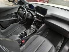 PEUGEOT 2008 GT T200 1.0 TURBO VERSÃO TOPO DE LINHA ÚNICO DONO NA GARANTIA DE FÁBRICA ANO 2025 COM APENAS 15.920 Km imagem 9