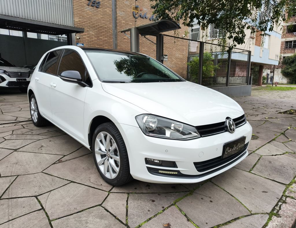 GOLF COMFORTLINE 2015, COM APENAS 41.000 KM, TETO SCOLAR