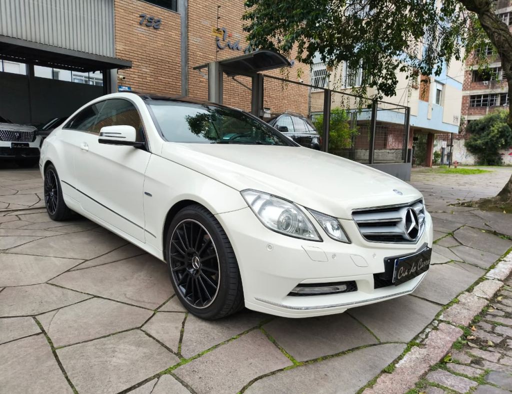MERCEDES BENZ E250 COUPÊ 2012, COM APENAS 59.000 KM, EM IMPECÁVEL ESTADO