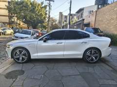VOLVO S 60 2.0 TURBO R-DESIGN HIBRIDO PLUGIN 408 CV AUTOMÁTICO PNEUS NOVOS IMPECÁVEL imagem 4