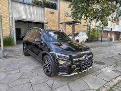 MERCEDES BENZ GLB 220 2.0 AMG LINE 4 MATIC HIBRIDO LEVE (MHEV) 7 LUGARES NA GARANTIA DE FÁBRICA IMPECÁVEL imagem 1
