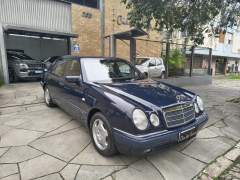MERCEDES BENZ E 420 4.2 ELEGANCE V8 AUTOMÁTICA ANO 1997 COM APENAS 45.240 Km VEÍCULO DE COLEÇÃO IMPECÁVEL imagem 1