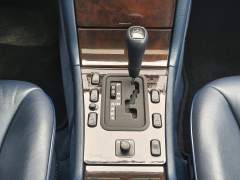 MERCEDES BENZ E 420 4.2 ELEGANCE V8 AUTOMÁTICA ANO 1997 COM APENAS 45.240 Km VEÍCULO DE COLEÇÃO IMPECÁVEL imagem 15