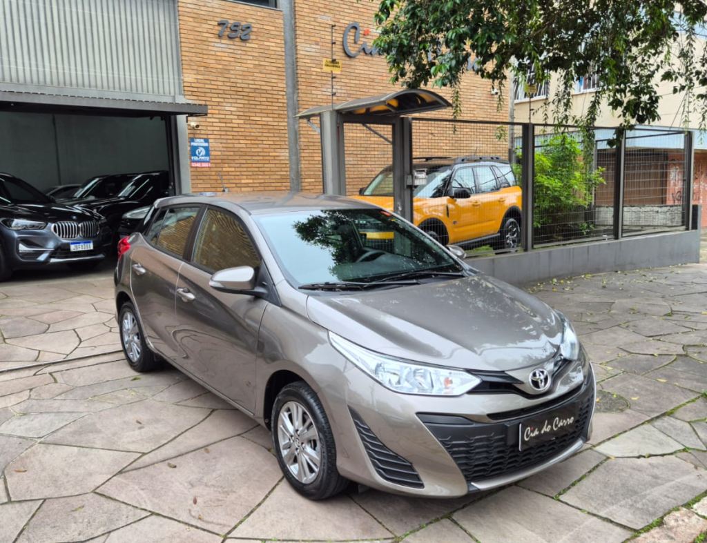 YARIS H 1.5 16V XL PLUS CONNECT AUT. MULTIDRIVE FLEX