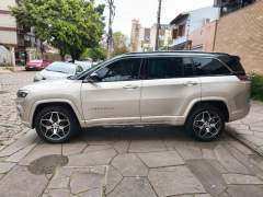 JEEP COMMANDER OVERLAND DIESEL 2022, 4X4, 7 LUGARES, COM APENAS 70.000 KM, TODAS REVISÕES EM CONCESSIONÁRIA imagem 4 JEEP COMMANDER OVERLAND DIESEL 2022, 4X4, 7 LUGARES, COM APENAS 70.000 KM, TODAS REVISÕES EM CONCESSIONÁRIA imagem 4